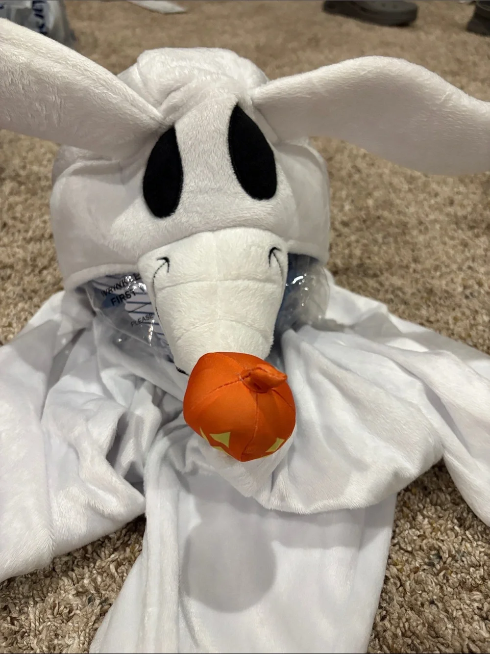 Kids Disney Zero Costume with Hood and Pumpkin Accent that lights up - Picture 8 of 9